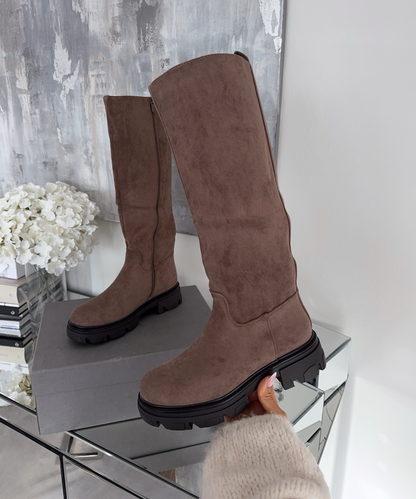 Botines Amira marrón