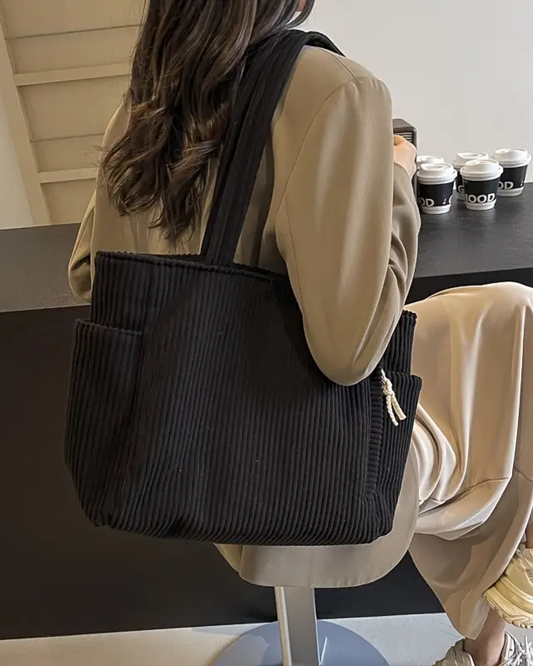Tilda – Bolsa tote acanalada con detalle de cordón