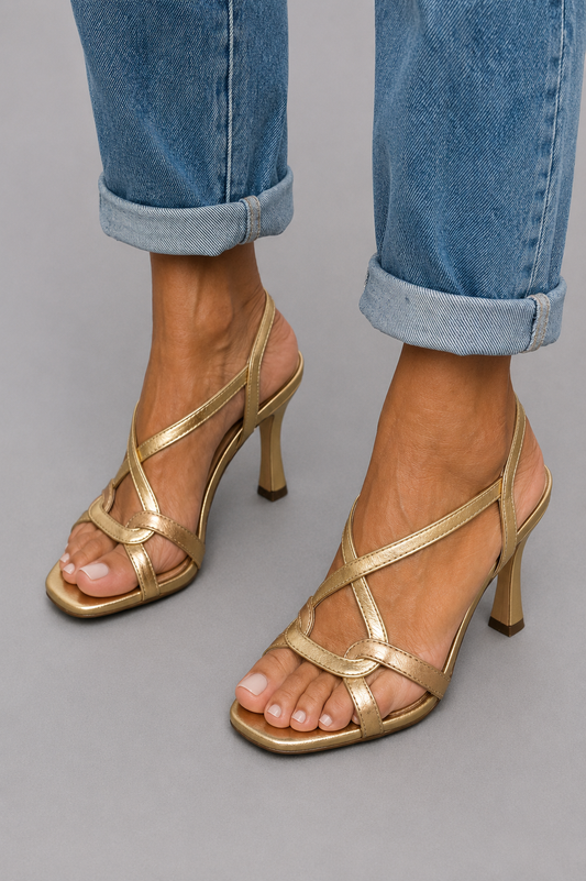 Elisabetta | Sandalias doradas de verano para un toque de magia