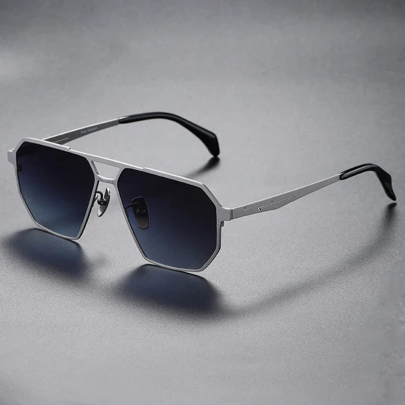 Konrad™ | Gafas de sol de precisión de titanio
