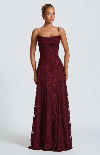 SOFIA | Vestido maxi de encaje elegante