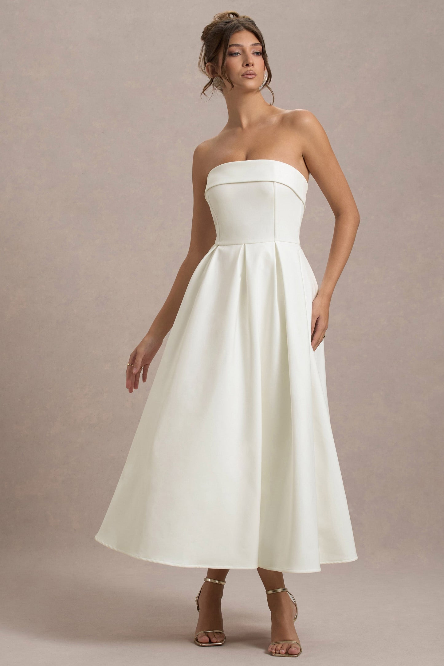 ANNE | Vestido midi elegante con escote en hombros descubiertos