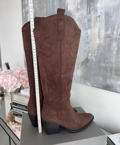 Bota vaquera Selenay alta de color marrón oscuro