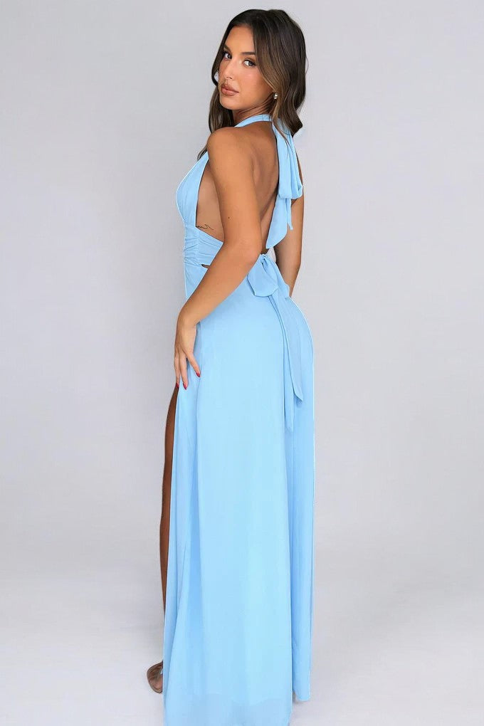 LILLI | Vestido maxi halter elegante con gran abertura
