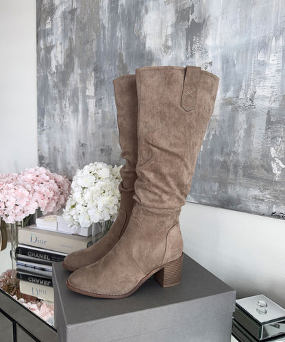 Bota Betty color topo