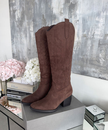Bota vaquera Selenay alta de color marrón oscuro