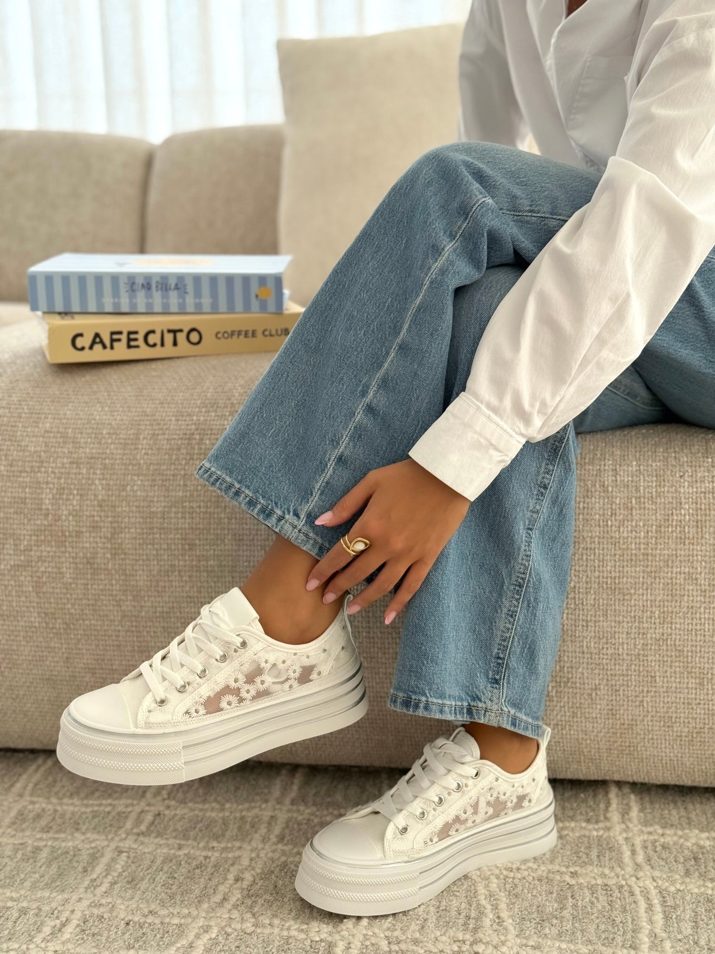 SNEAKERS | KALYSSA BLANC