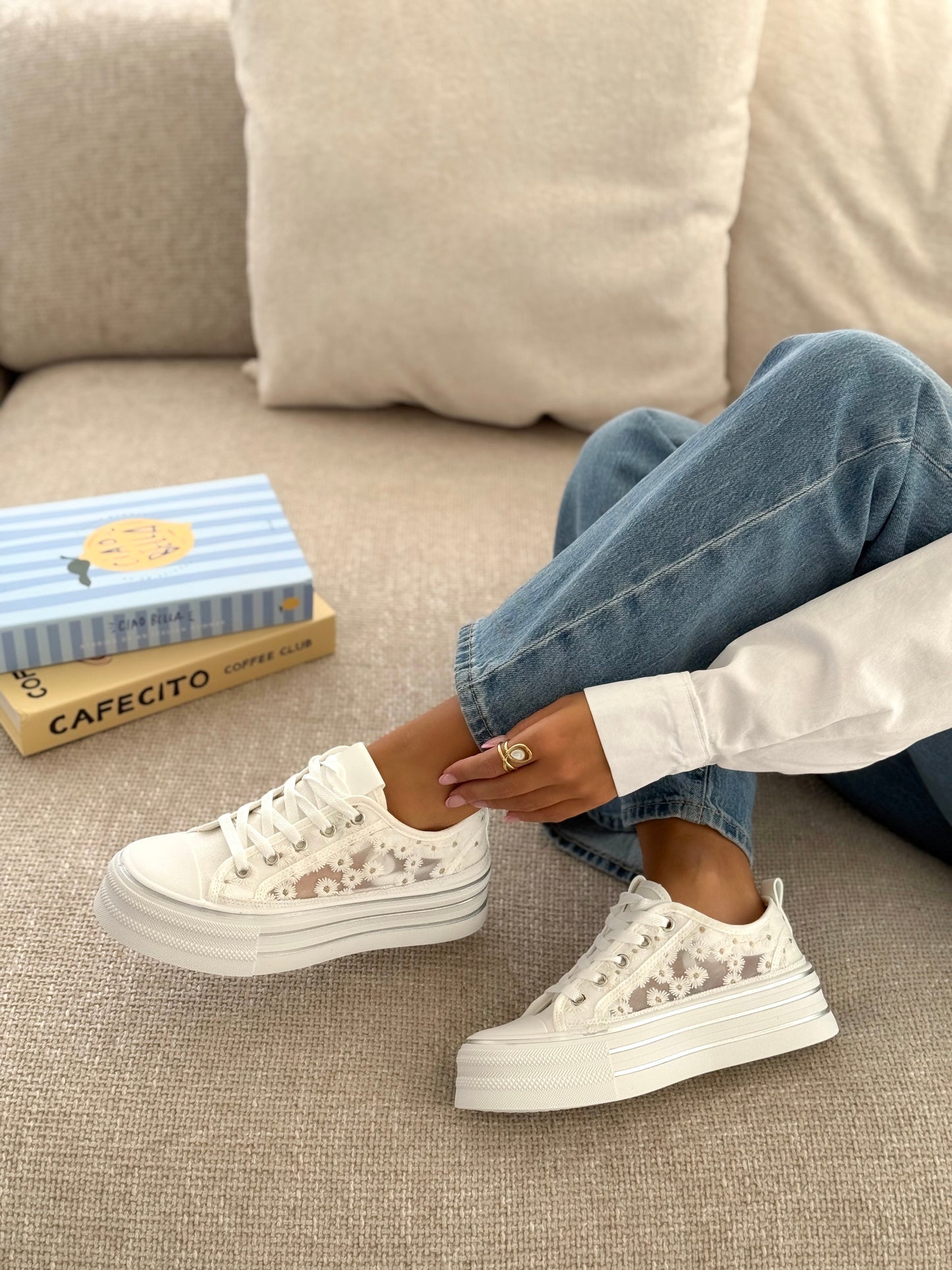 SNEAKERS | KALYSSA BLANC