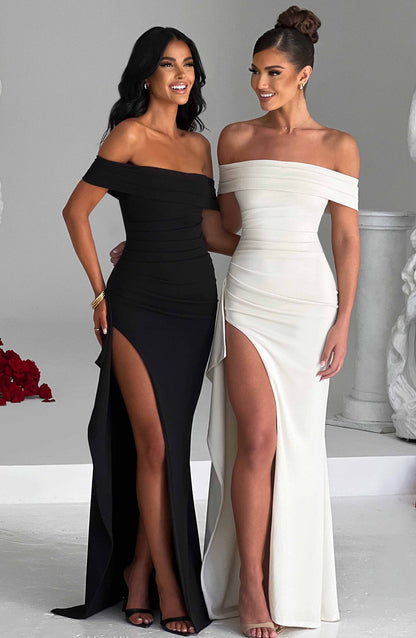 KIM | Vestido maxi de satén sin hombros