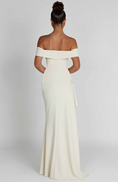 KIM | Vestido maxi de satén sin hombros