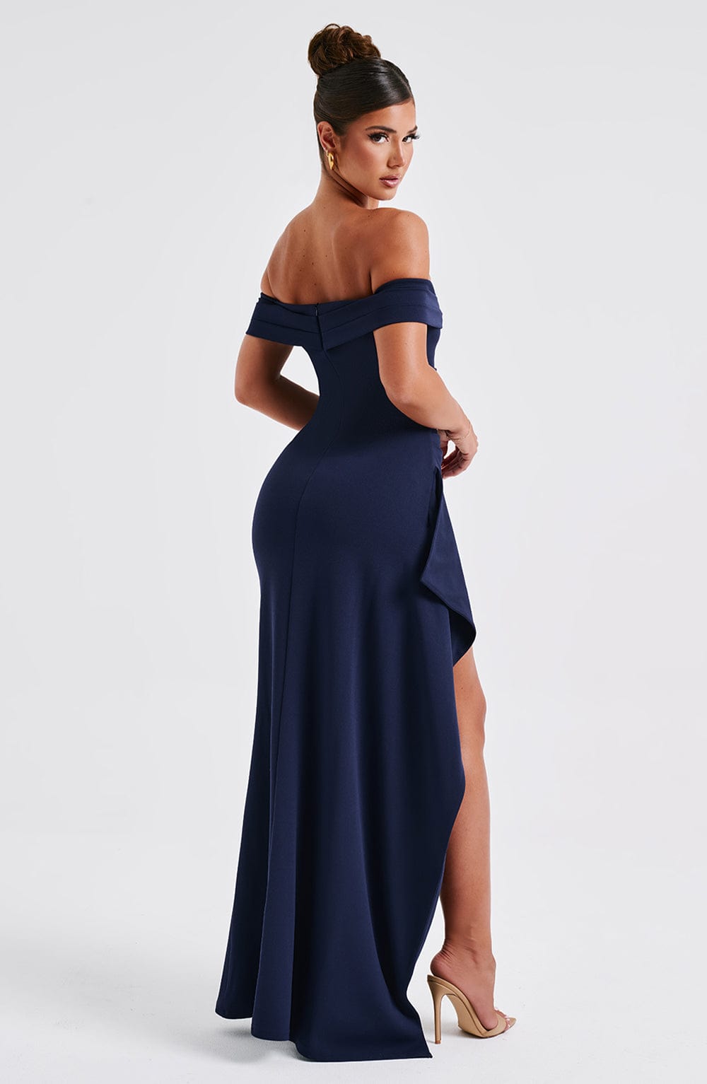 KIM | Vestido maxi de satén sin hombros