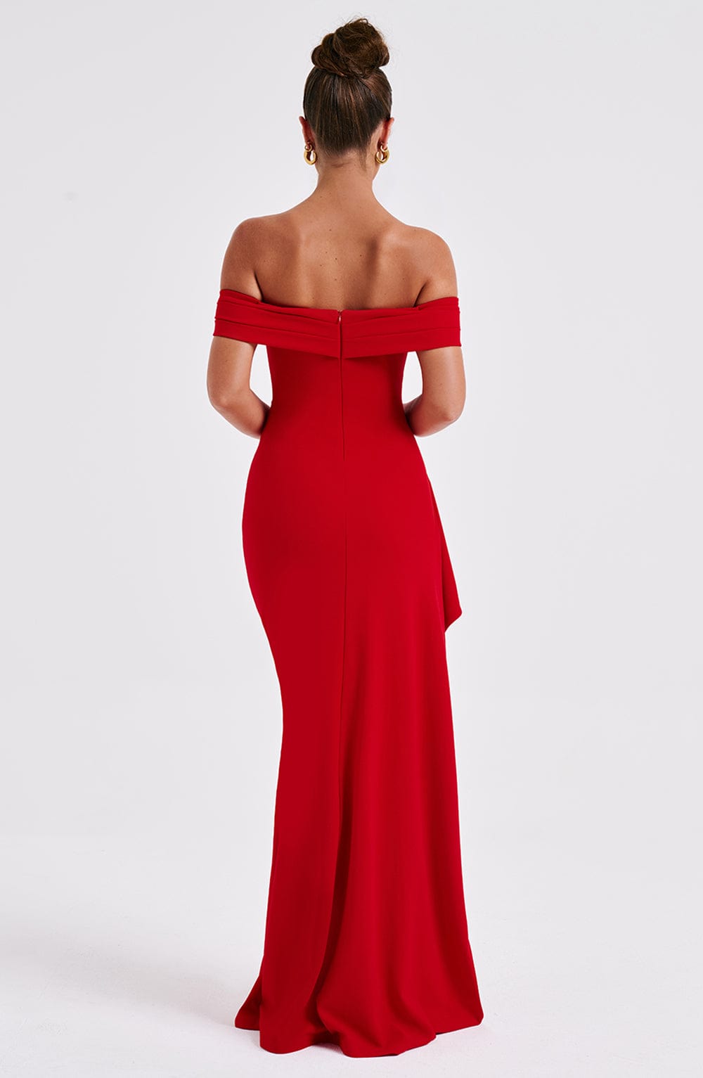 KIM | Vestido maxi de satén sin hombros