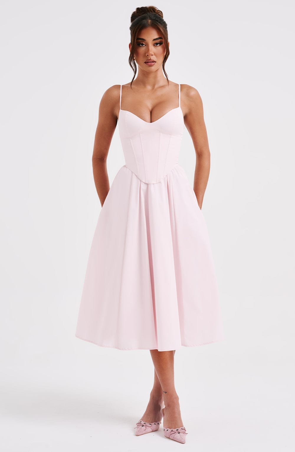 MAILEEN | Vestido midi elegante con estilo corsé