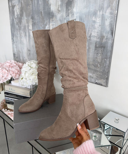 Bota Betty color topo