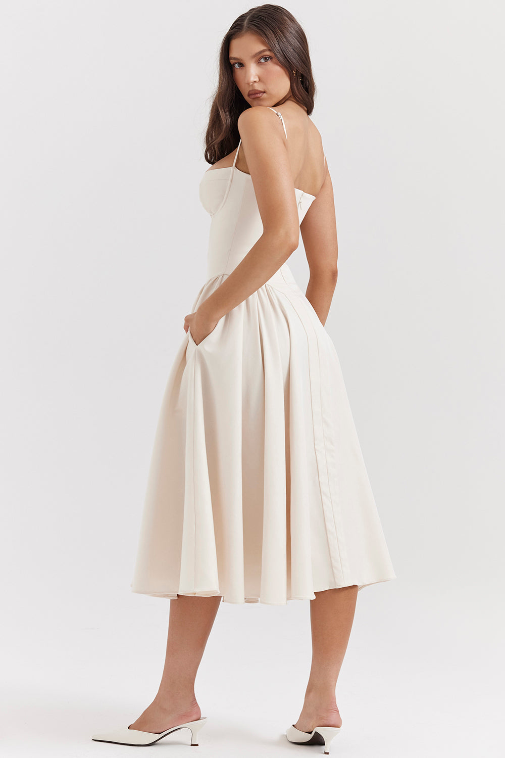 NOVA | Vestido con corsé