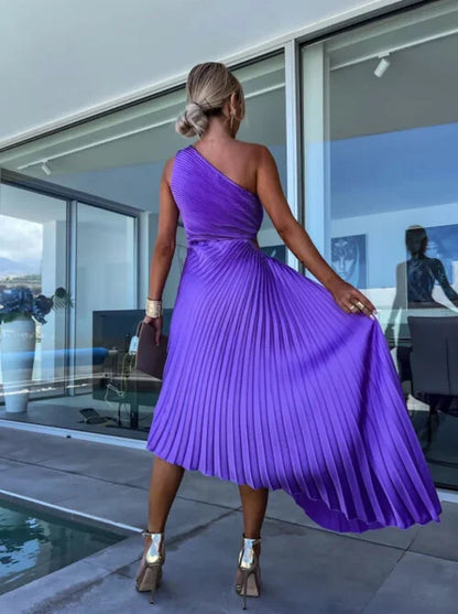 ELLA | Vestido midi de un hombro plisado